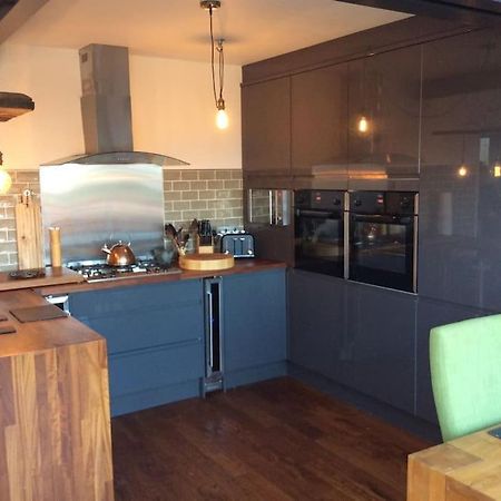 Lovely Semi-Beach 2X Pubs -5 Min Walk-Pets Welcome-Parking-Garden Scalby  Extérieur photo